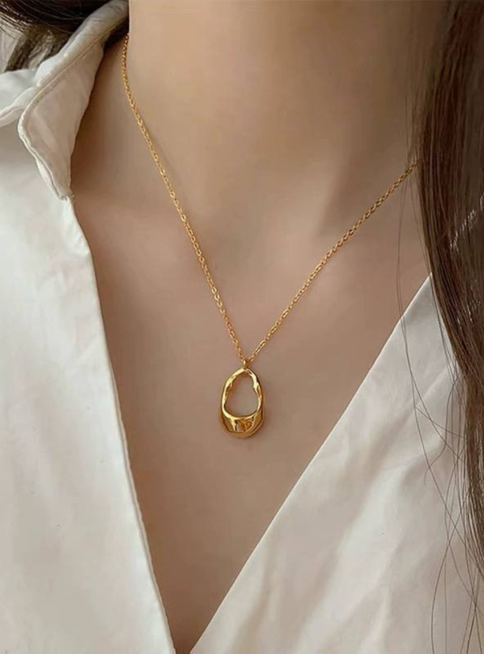 Vivio Necklace Gold Plated